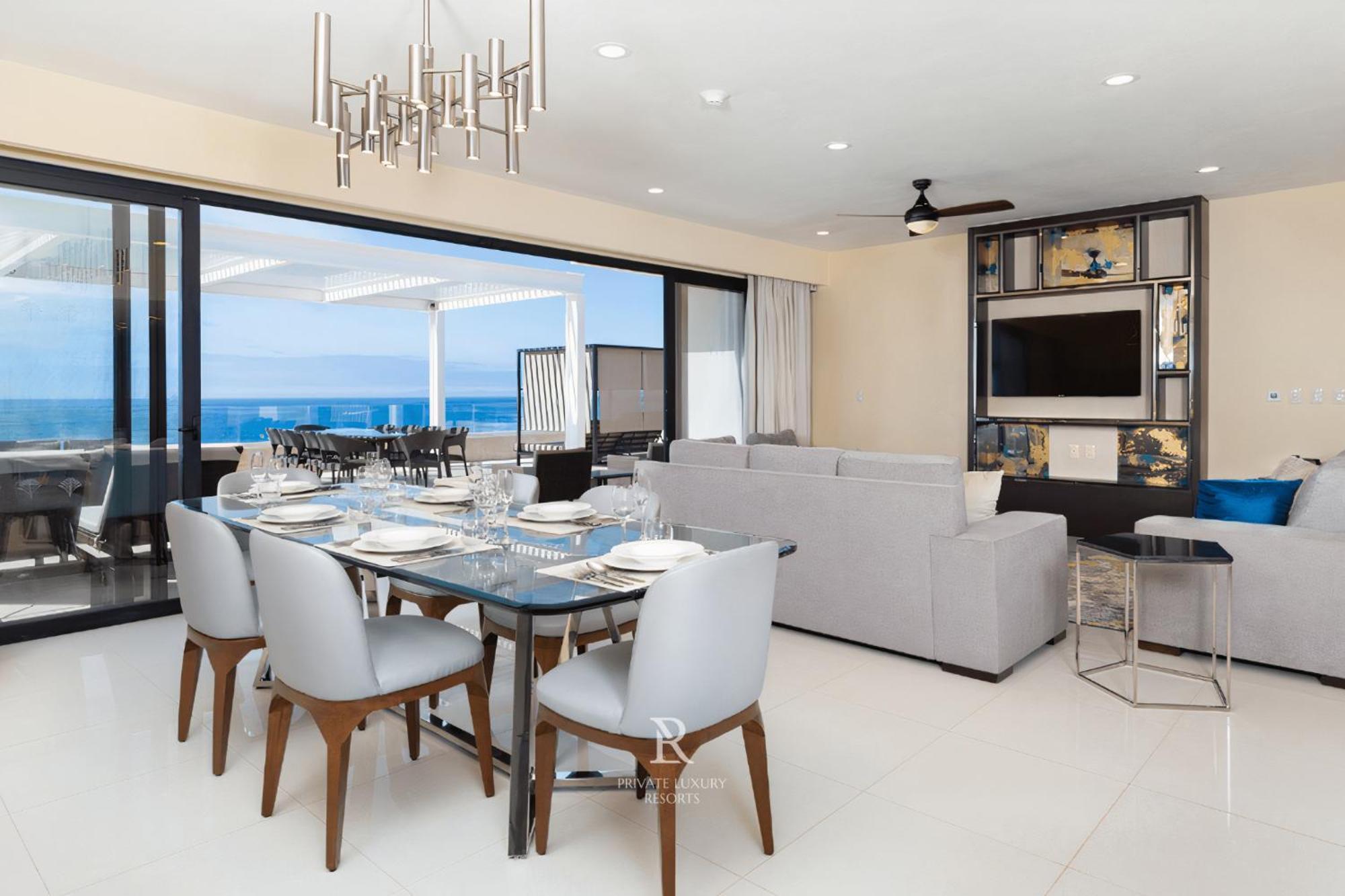 Resort Three Bd Penthouse Ocean Front-villa La Valencia