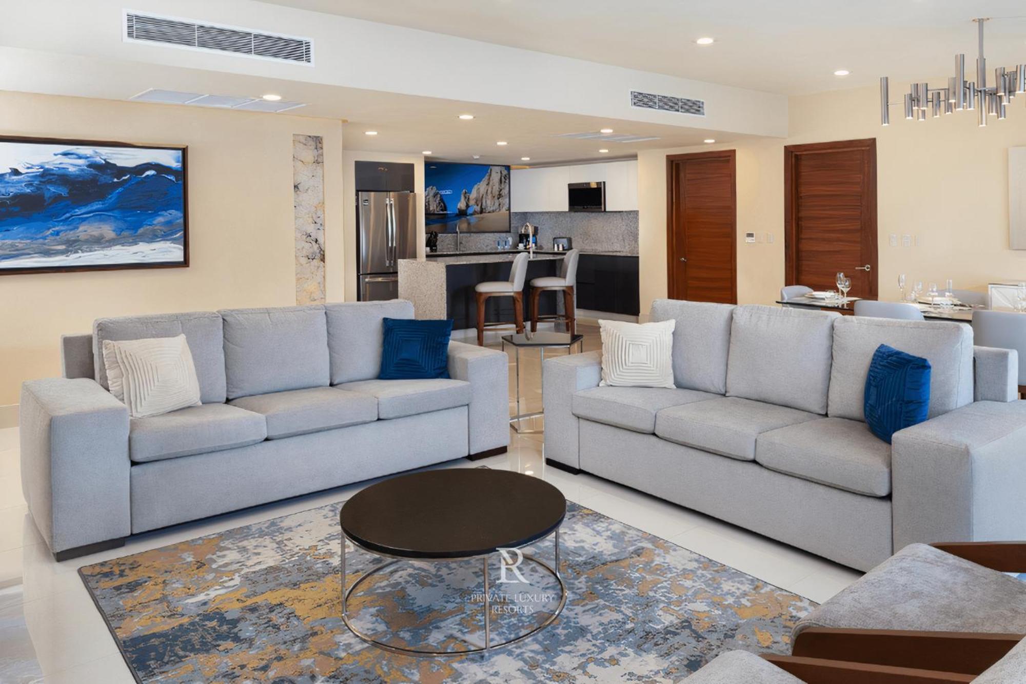 Three Bd Penthouse Ocean Front-villa La Valencia Resort *