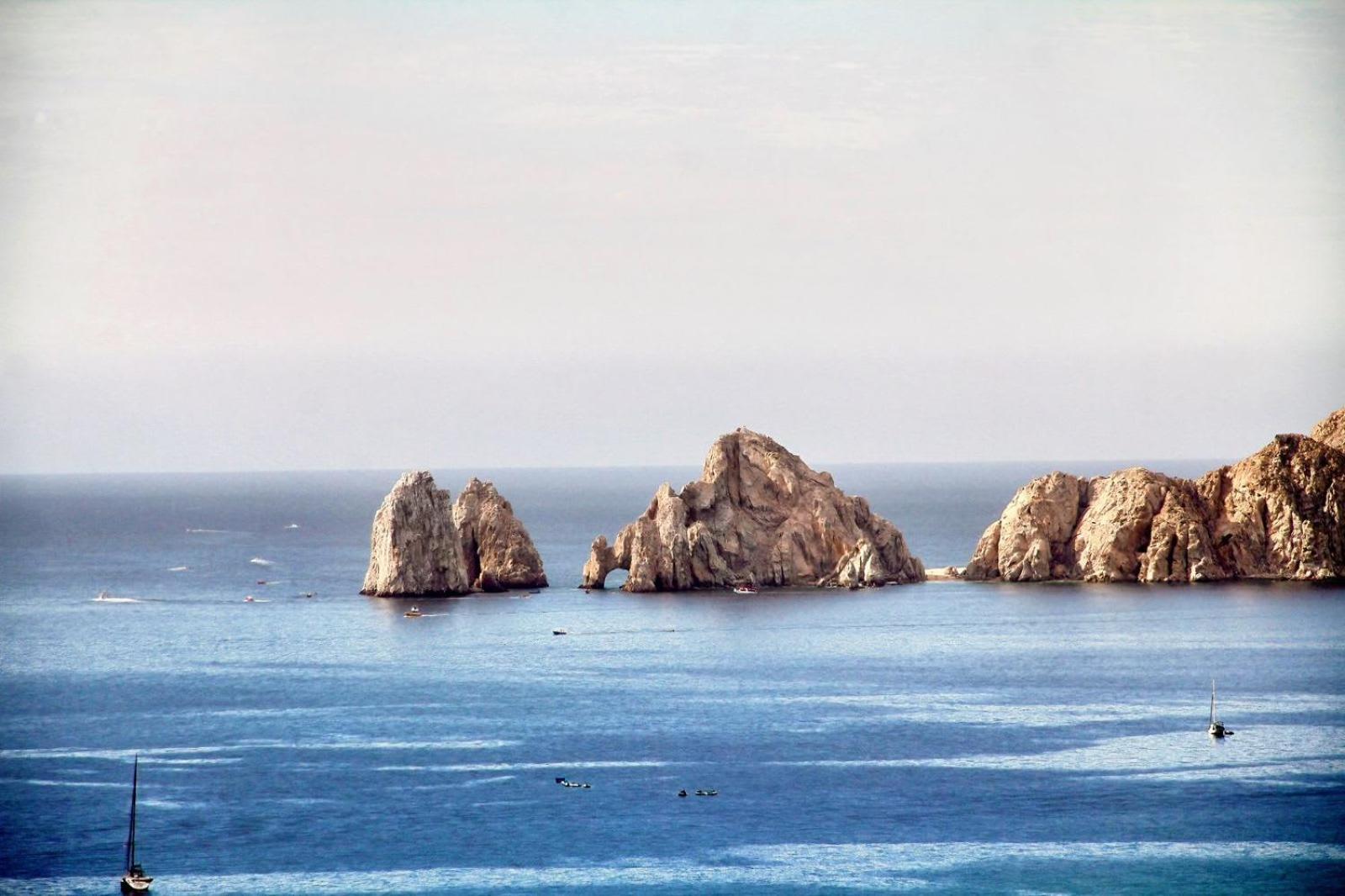Apartment 2nd Floor Sea Views And The Sunrises In Cabo