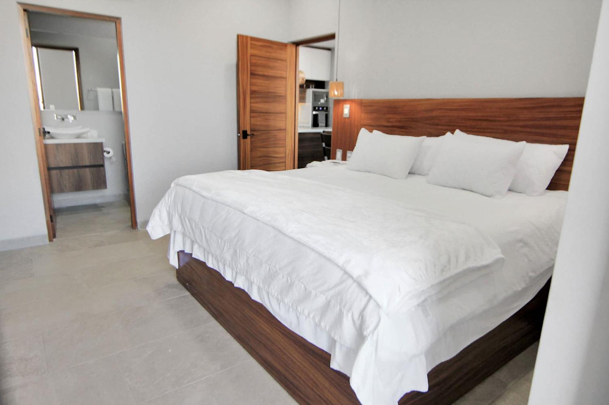2nd Floor Sea Views And The Sunrises In Cabo *