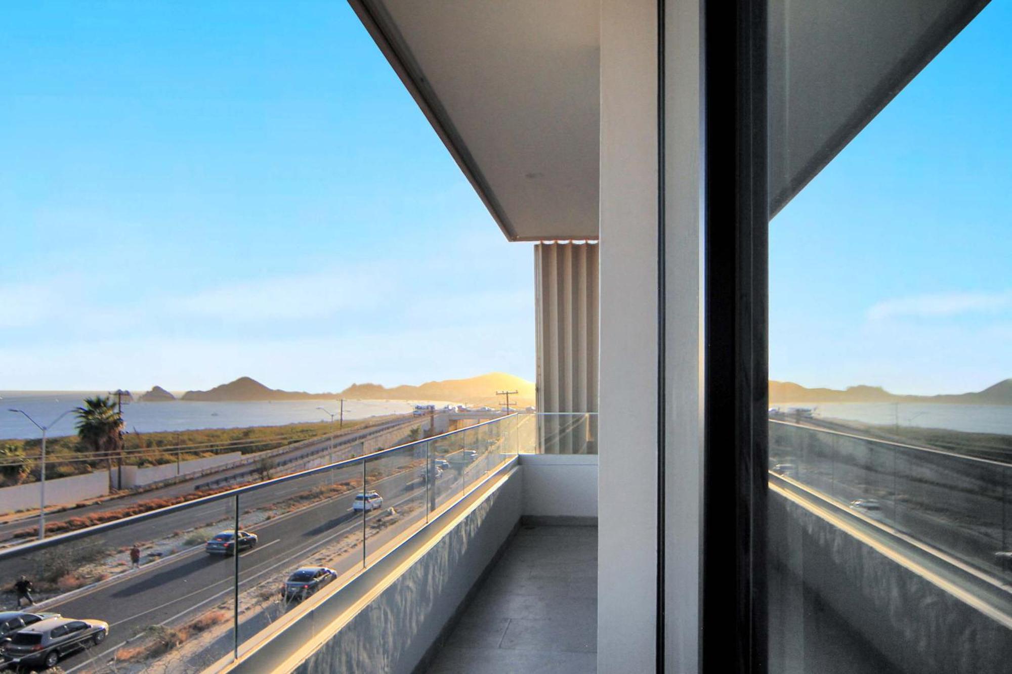 Apartamento 1st Floor Corner Unit With Rooftop Access To The Views In Cabo