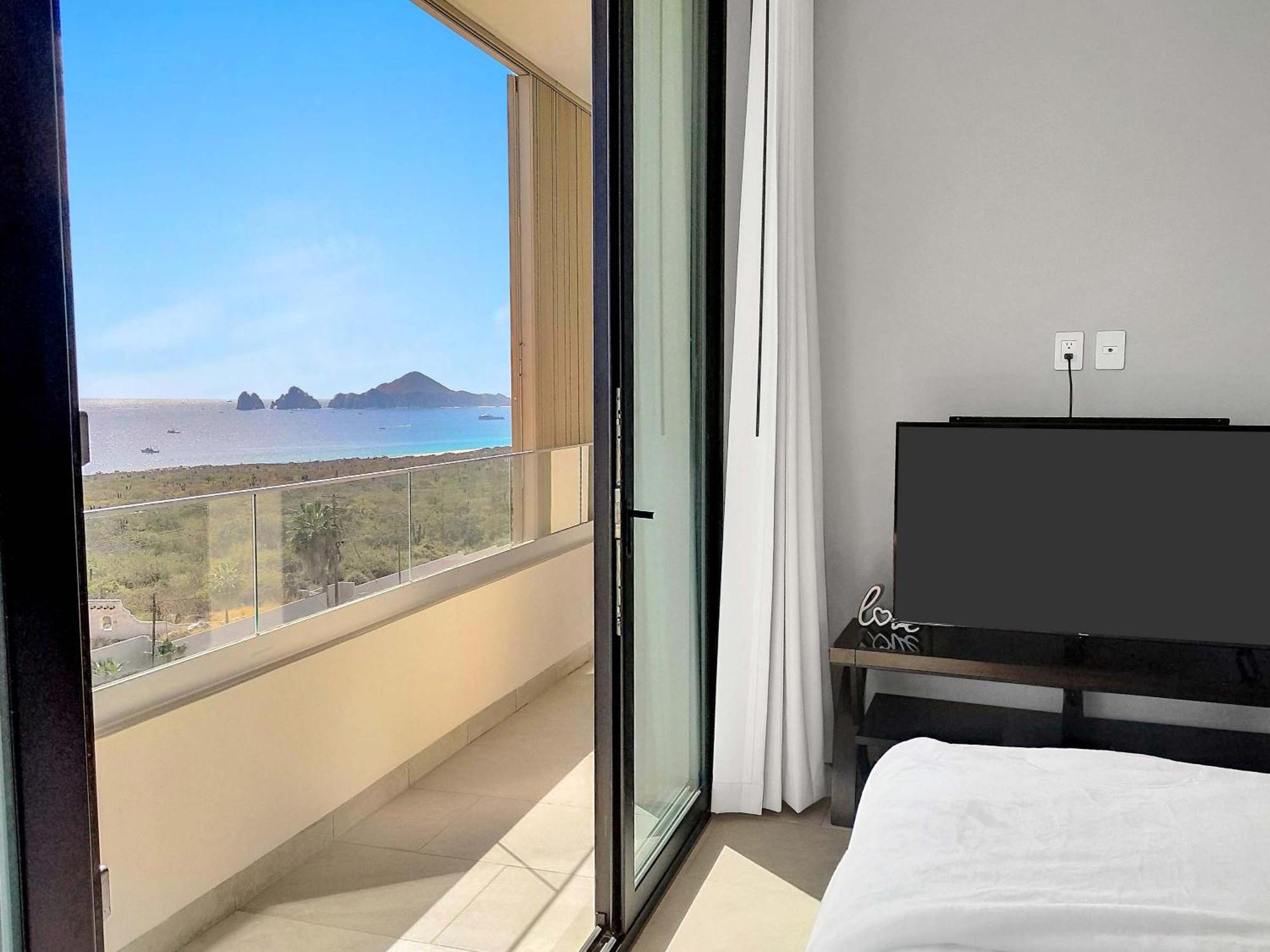 Apartamento 1st Floor Corner Unit With Rooftop Access To The Views In Cabo