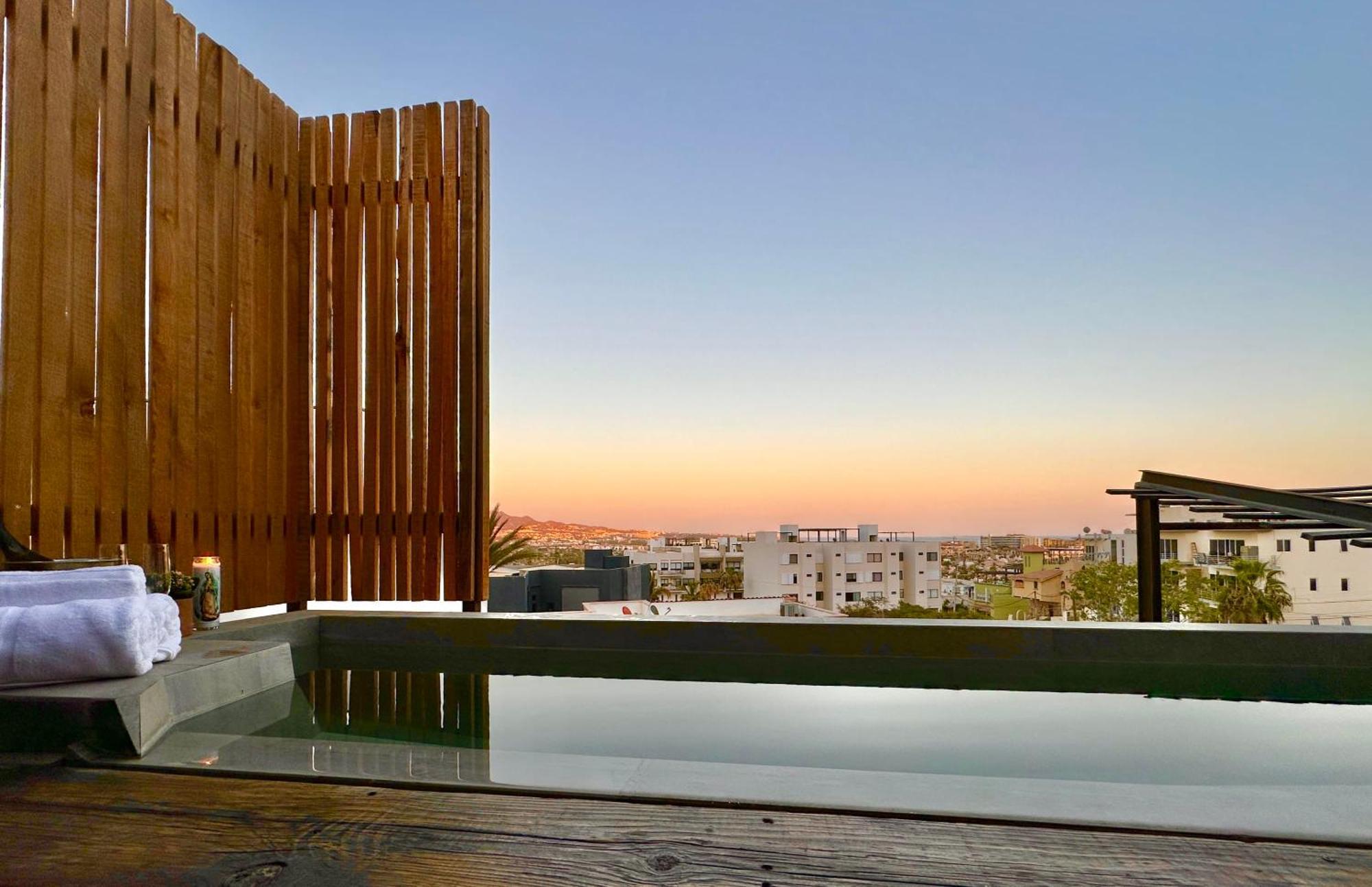 2 Lux In Oasis Compound At The Oliver Cabo