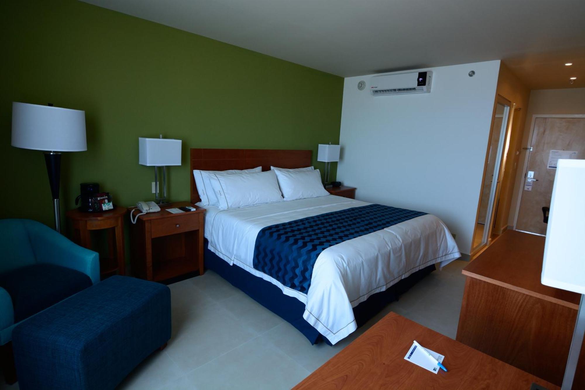 Express By Ihg Resort 3*