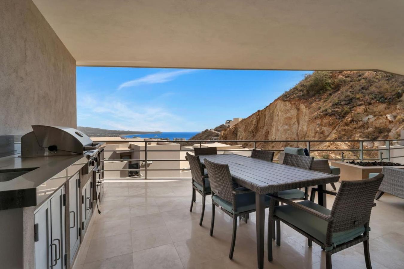 Ocean View 2 Infinity Pools Pedregal 3 King Bed Holiday home Cabo San Lucas