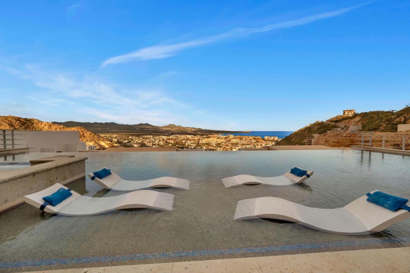 Ocean View 2 Infinity Pools Pedregal 3 King Bed Holiday home Cabo San Lucas