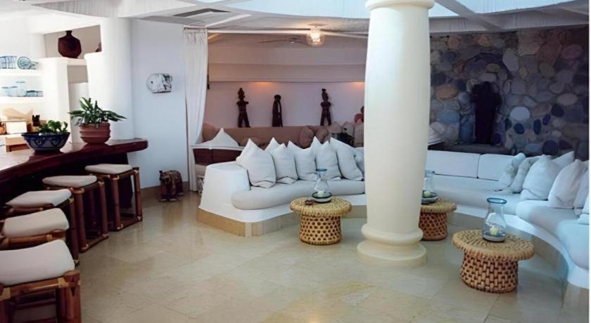 Club Cascadas De Baja Resort 3*