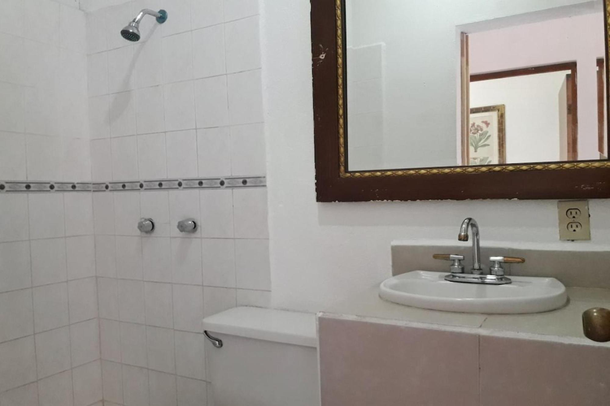 Hotel Oyo Cabo Del Sur,