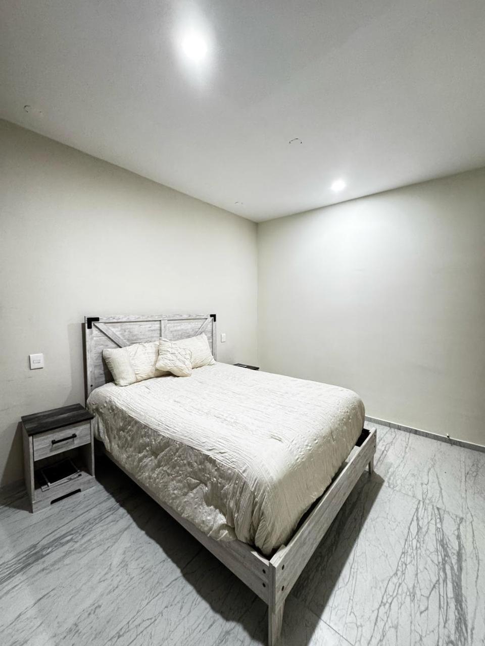 Only 5 Minutes To Downtown With Beautiful View ! Apartamento *
