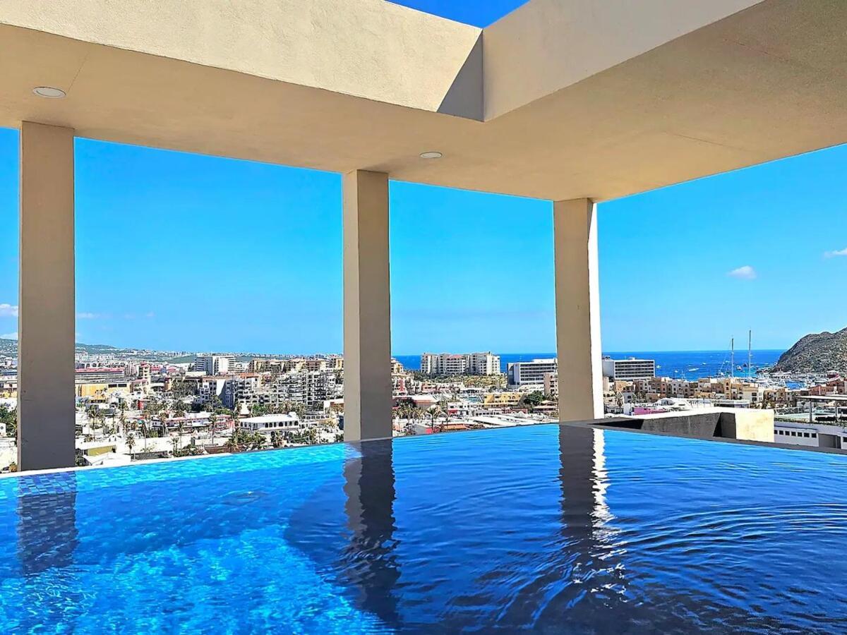 Only 5 Minutes To Downtown With Beautiful View ! Apartamento