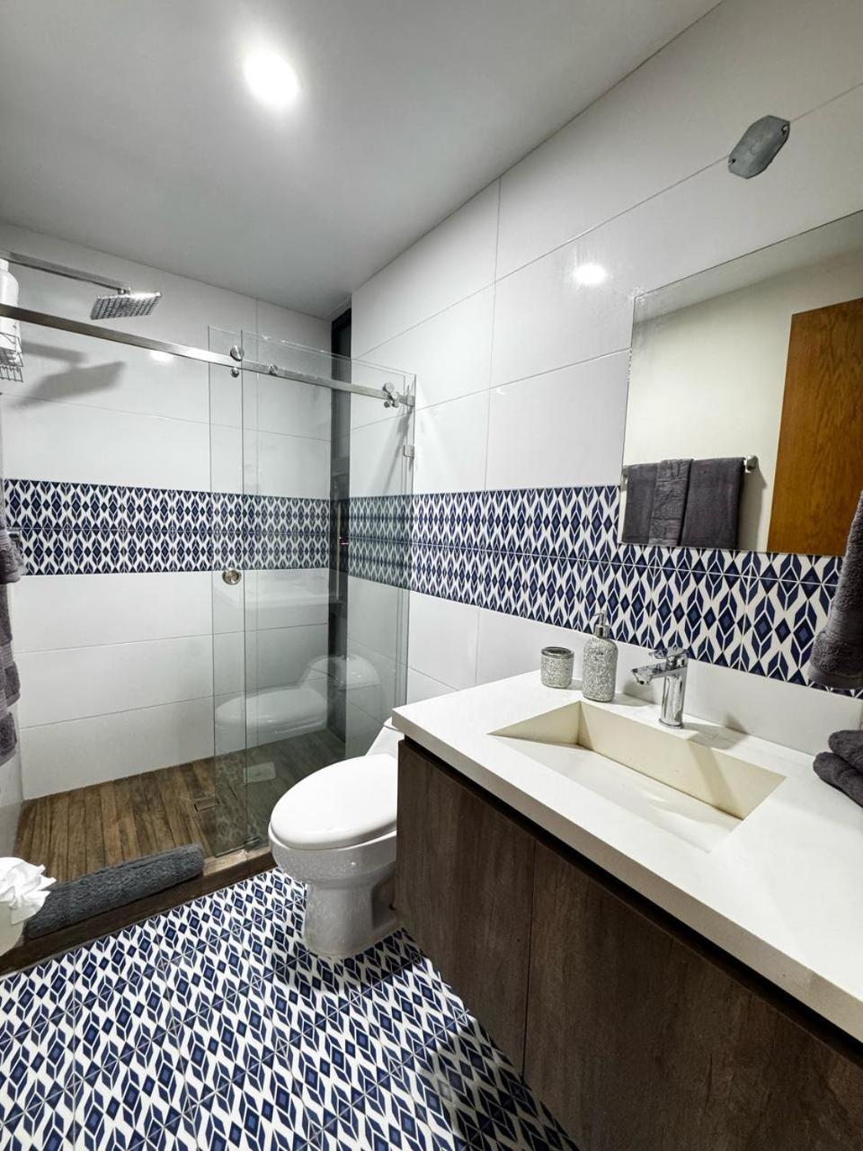 Only 5 Minutes To Downtown With Beautiful View ! Apartamento Cabo San Lucas