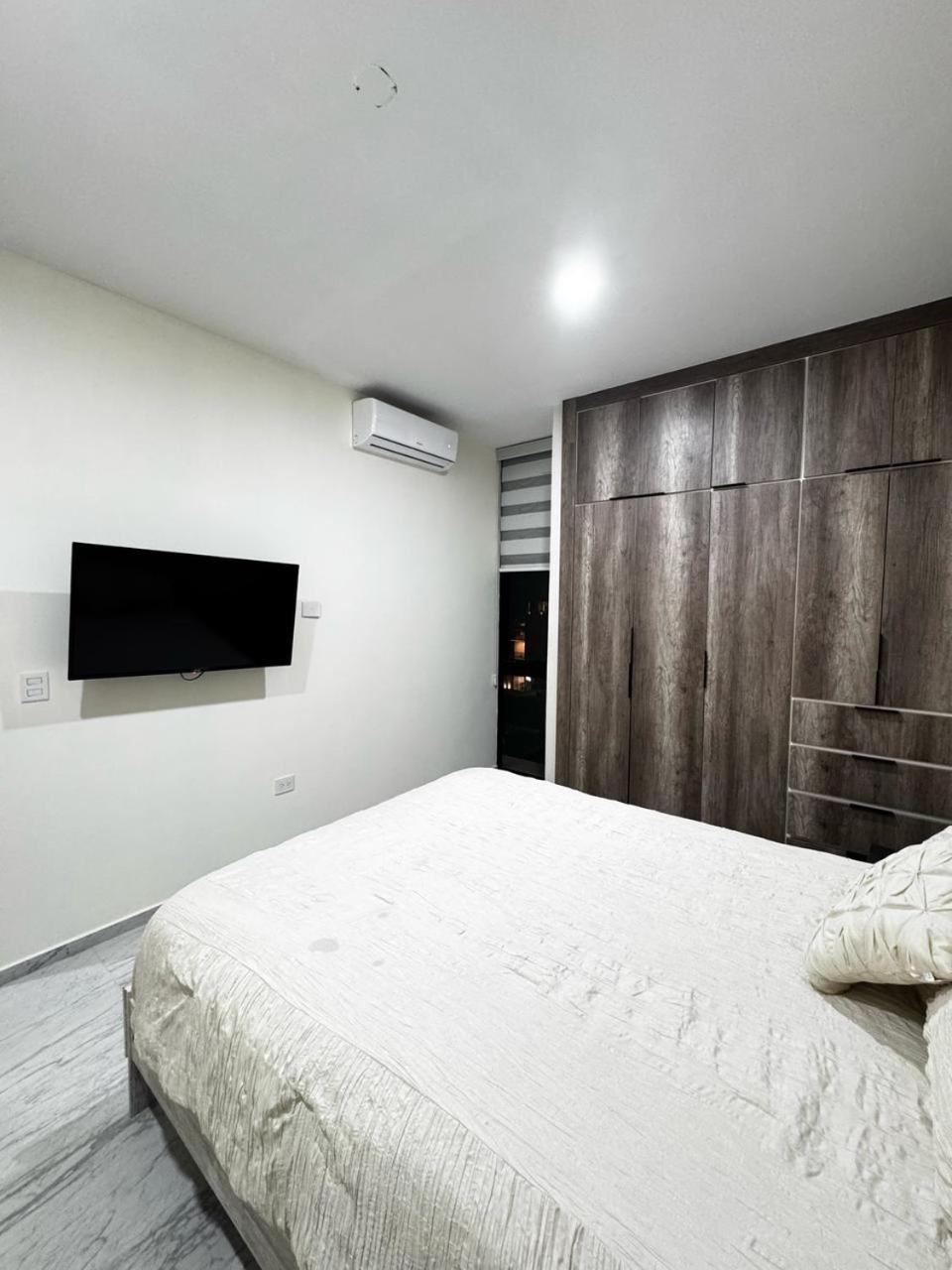 Apartamento Only 5 Minutes To Downtown With Beautiful View ! Cabo San Lucas