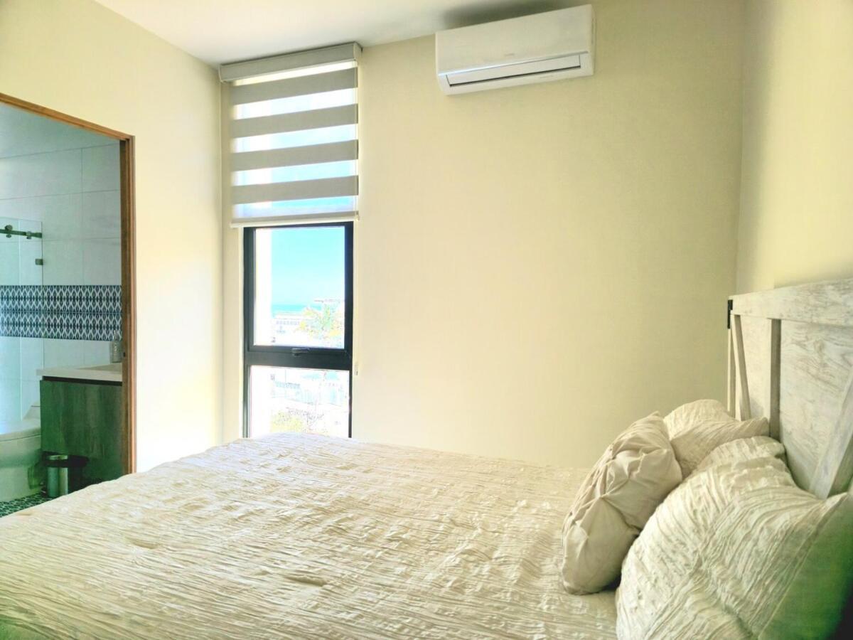 Apartamento Only 5 Minutes To Downtown With Beautiful View ! *