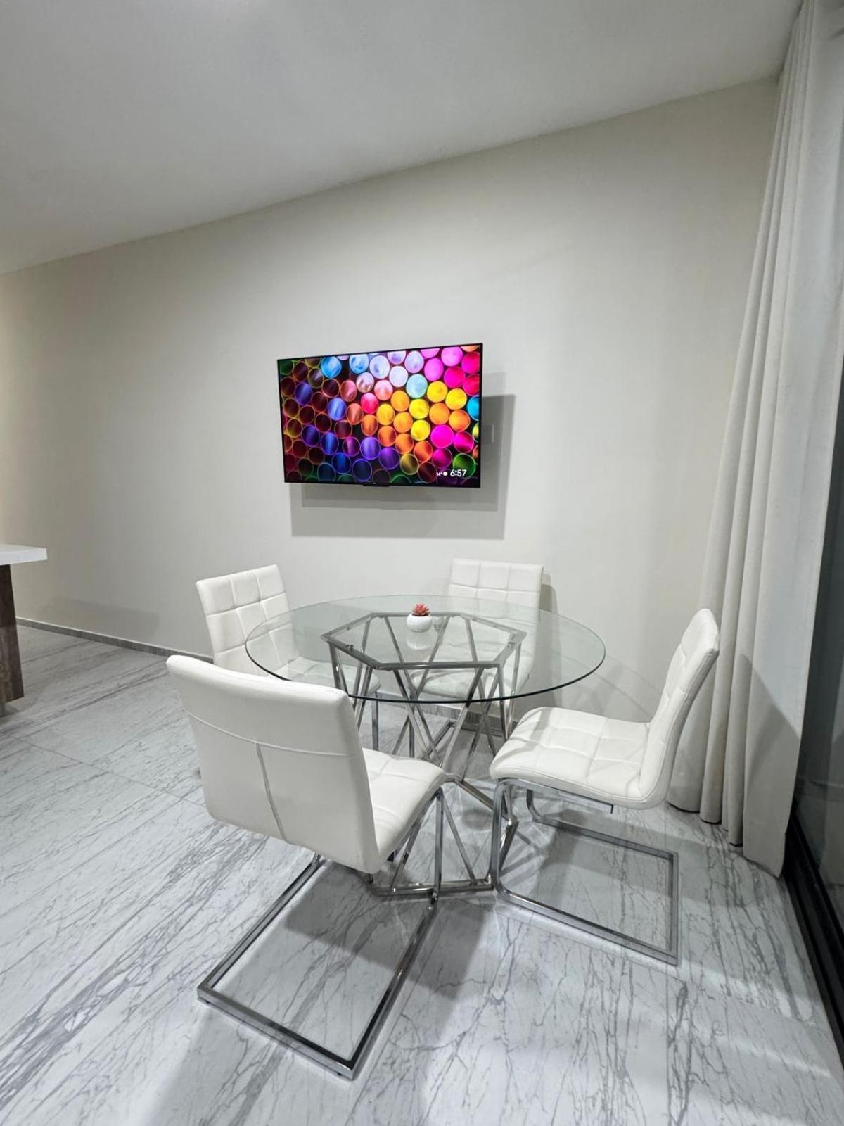 Only 5 Minutes To Downtown With Beautiful View ! Apartamento *