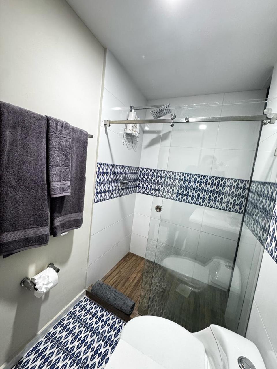 Only 5 Minutes To Downtown With Beautiful View ! Apartamento Cabo San Lucas