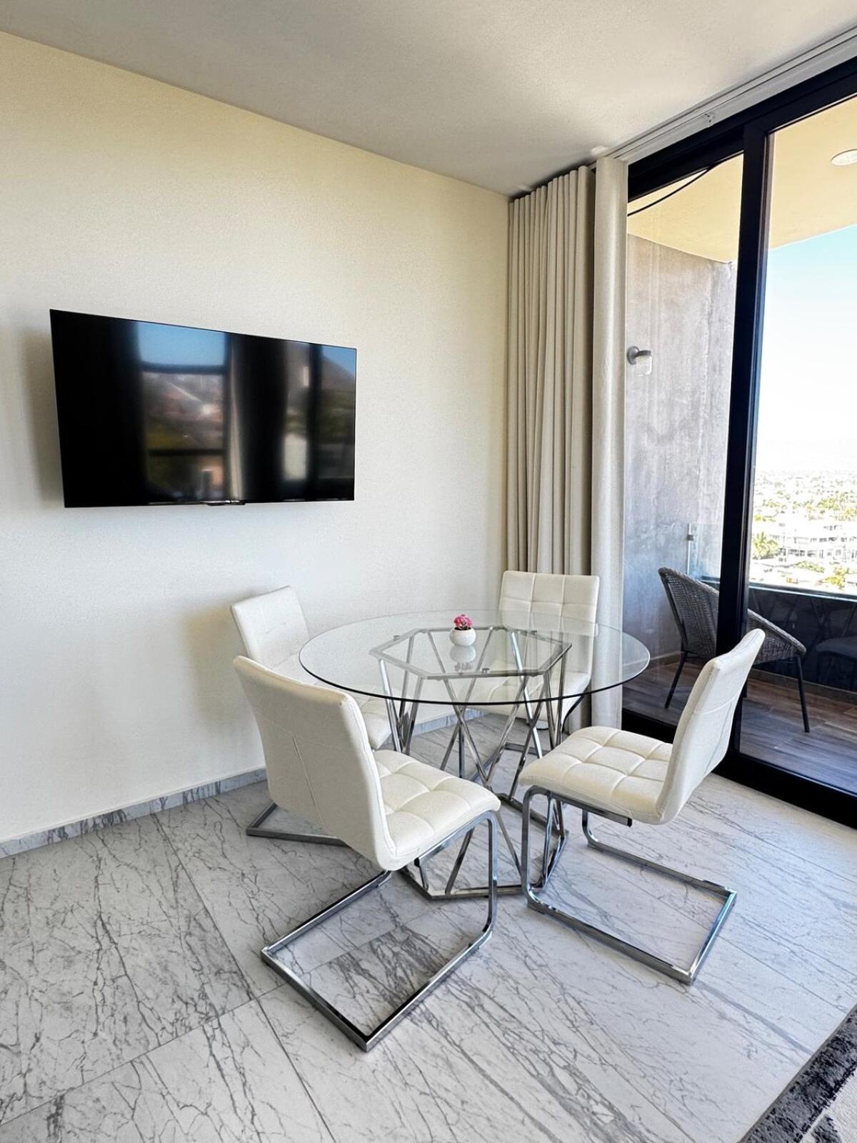 Only 5 Minutes To Downtown With Beautiful View ! * Cabo San Lucas