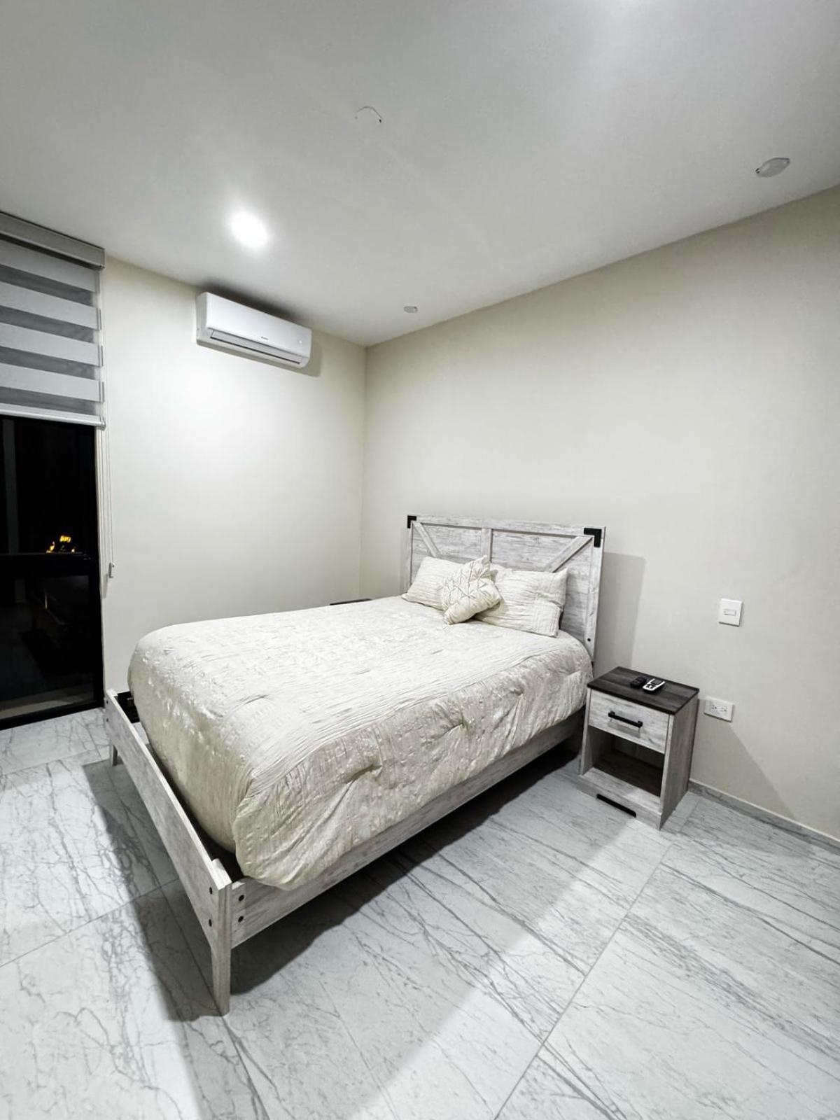Apartamento Only 5 Minutes To Downtown With Beautiful View !