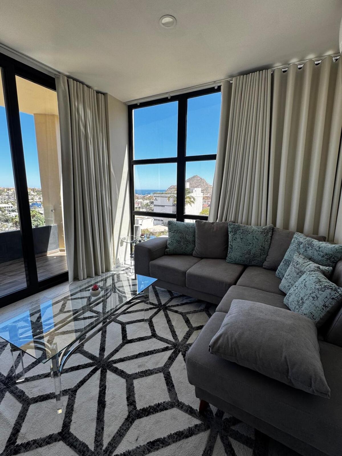 Only 5 Minutes To Downtown With Beautiful View ! Cabo San Lucas