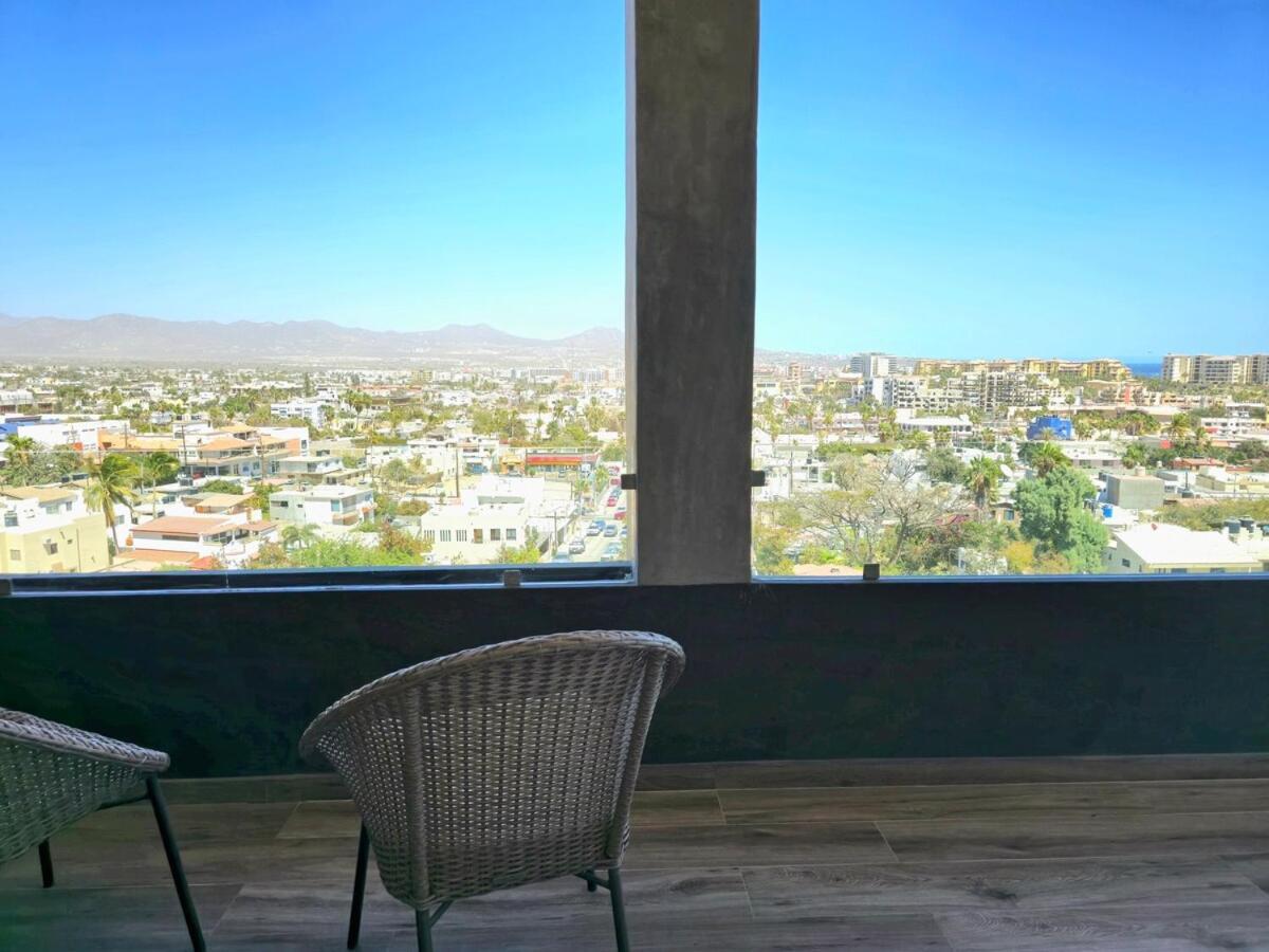 Only 5 Minutes To Downtown With Beautiful View ! Apartamento