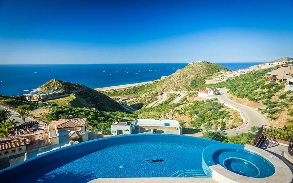 Azure, Cabos Cabo San Lucas
