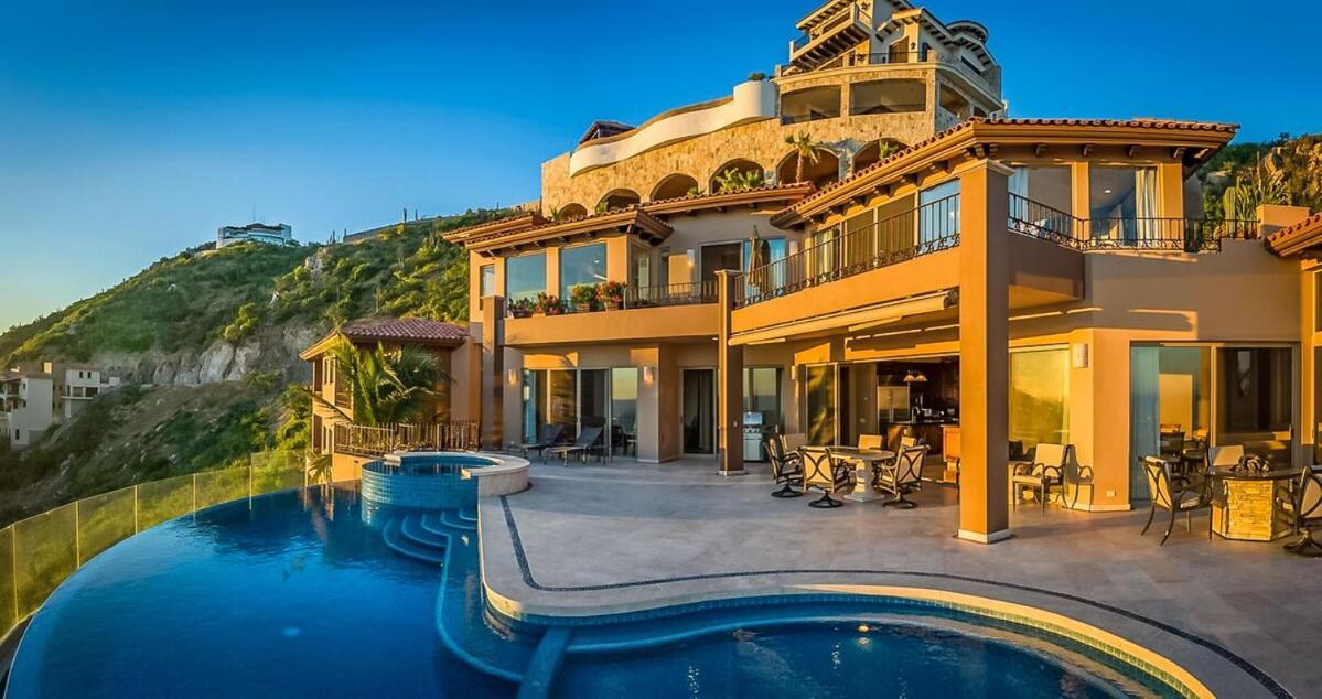 Villa Azure, Cabos *