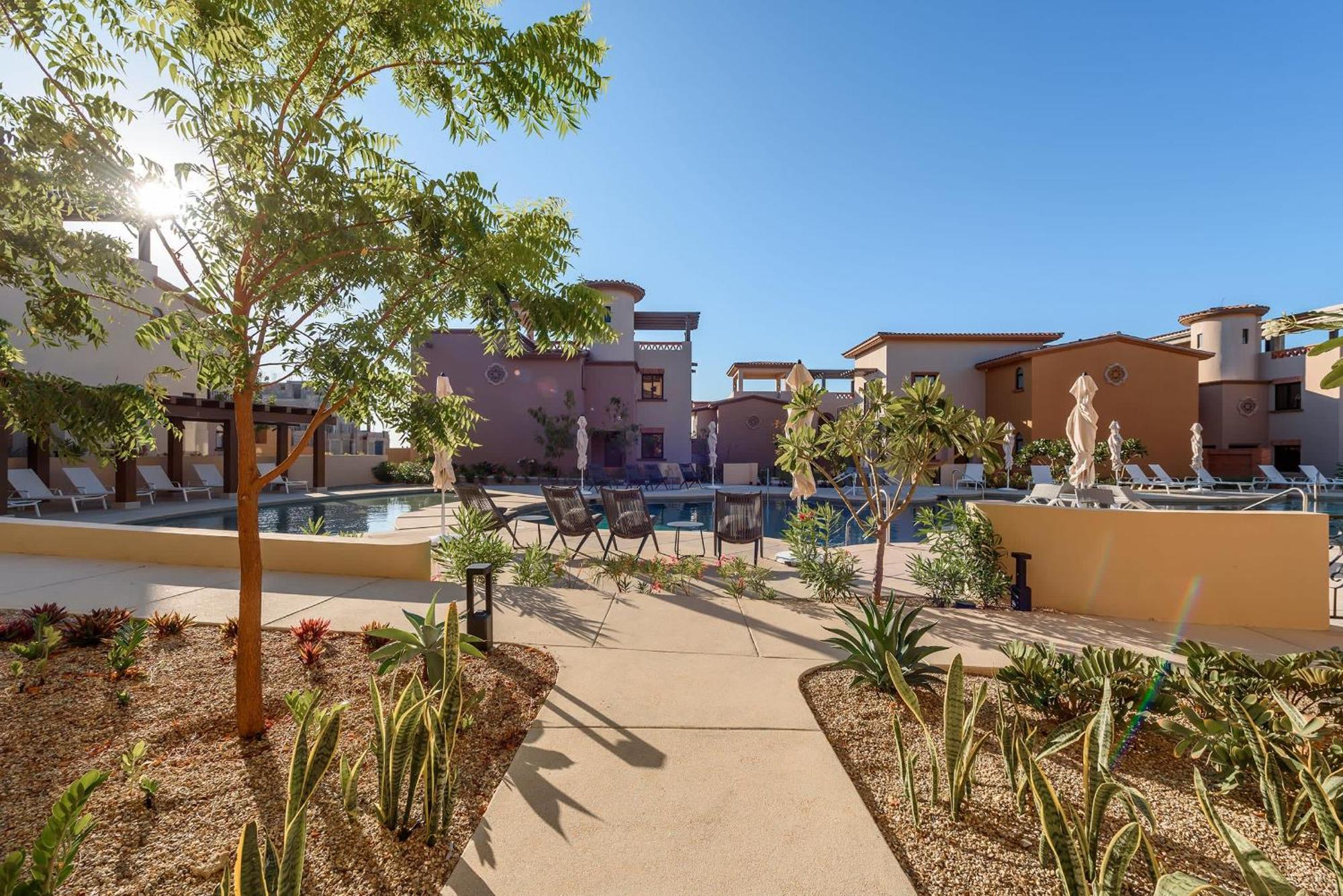 Сasa de vacaciones Secluded Retreat With 5-star Amenities *