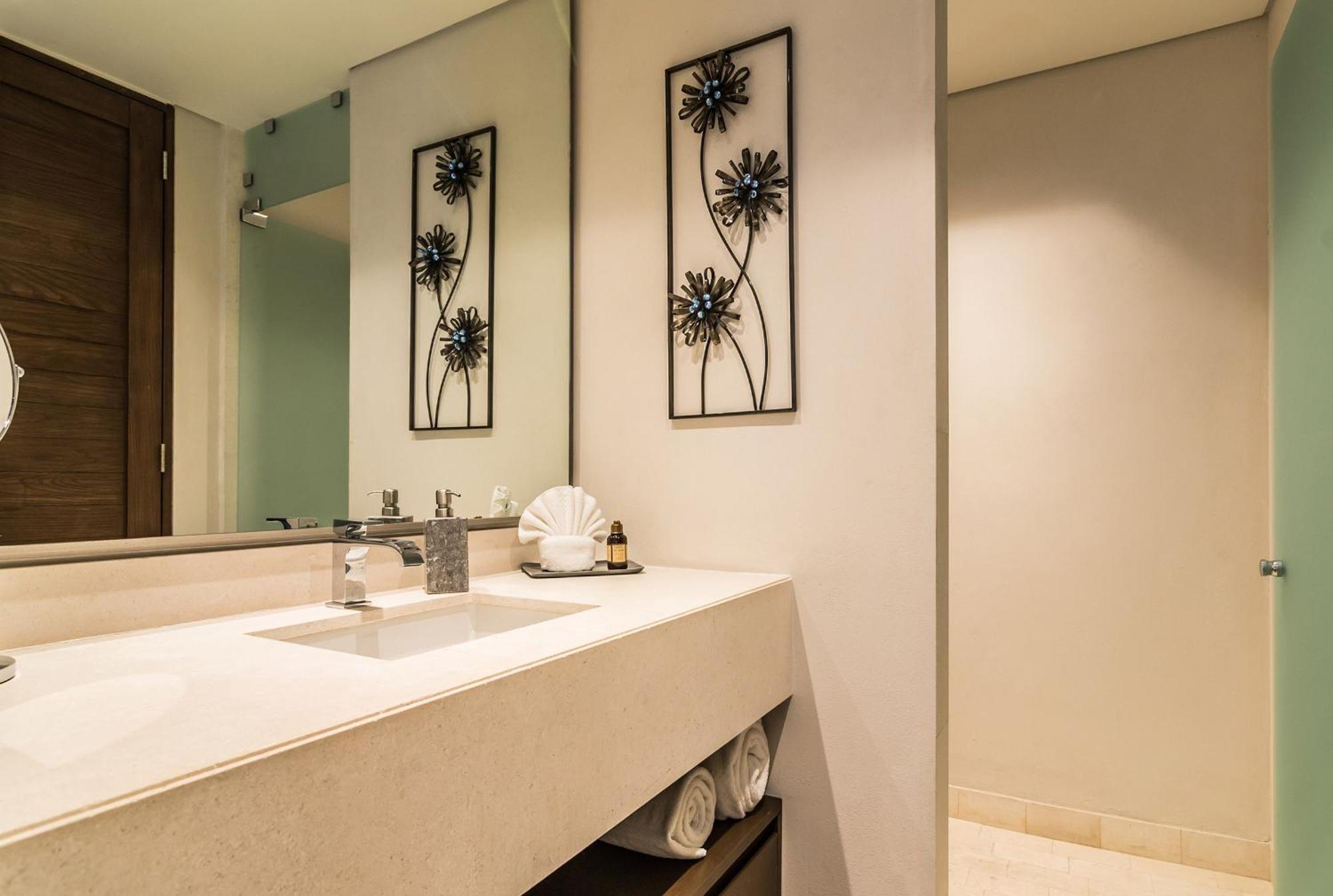 2 Bedroom At Cabo Marina Private Jacuzzi & Grill * Cabo San Lucas
