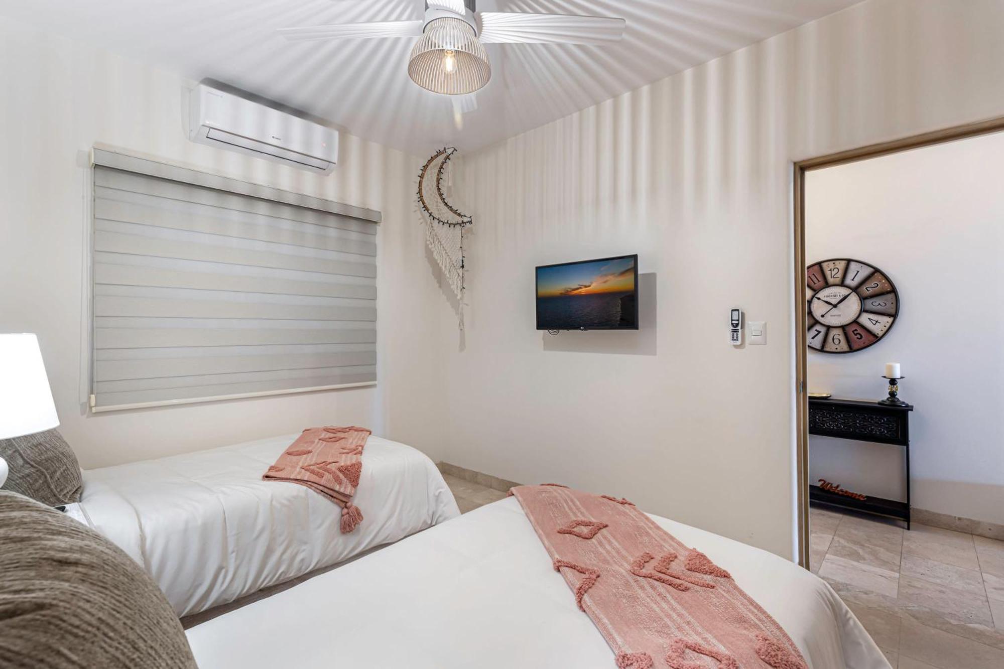 Holiday home Exquisite 2 Bedroom In Tezal Ocean Views & Amenities *