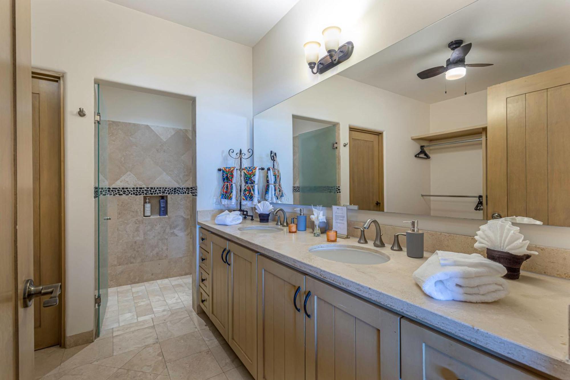 Holiday home Exquisite 2 Bedroom In Tezal Ocean Views & Amenities *