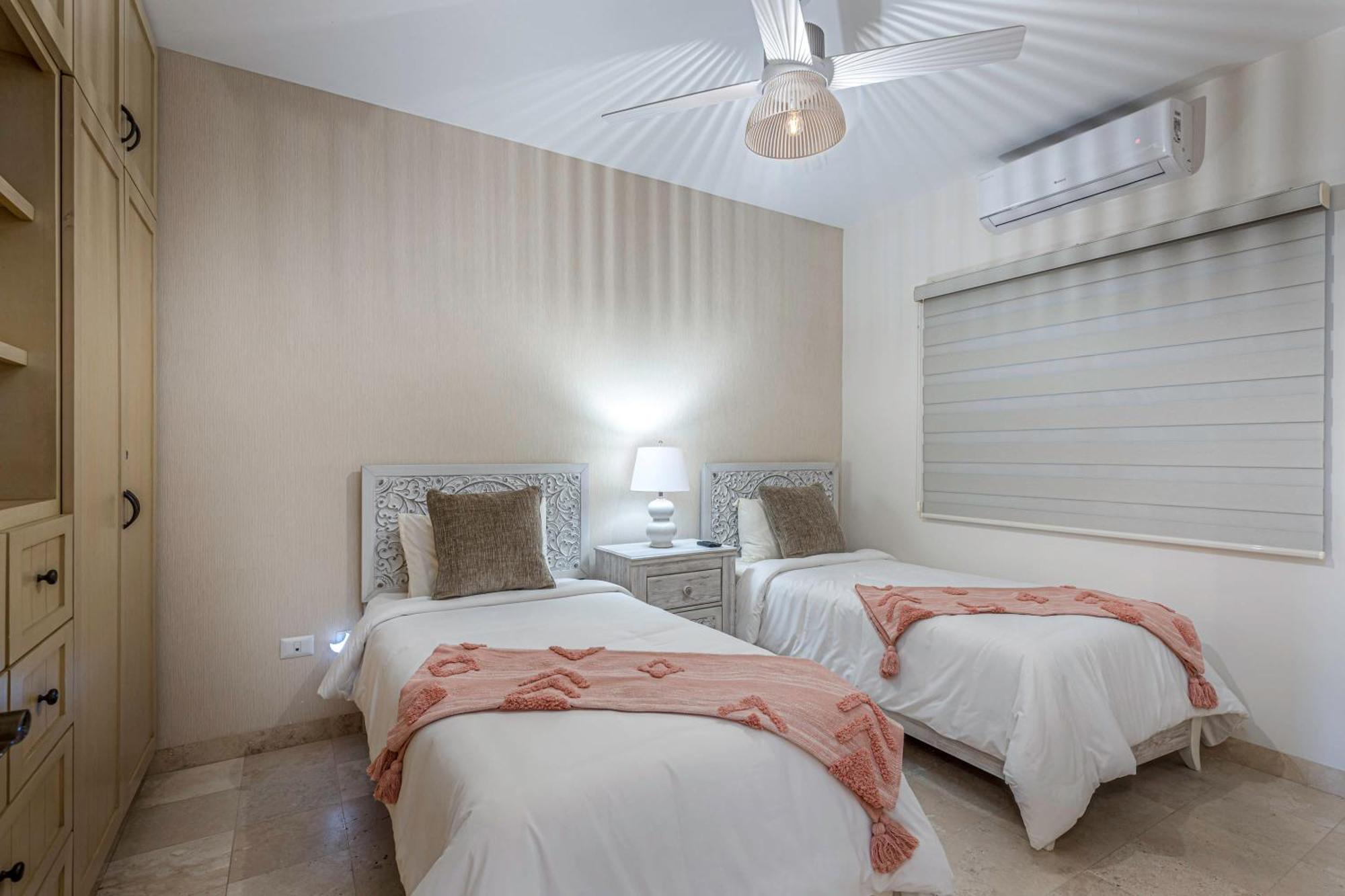 Exquisite 2 Bedroom In Tezal Ocean Views & Amenities