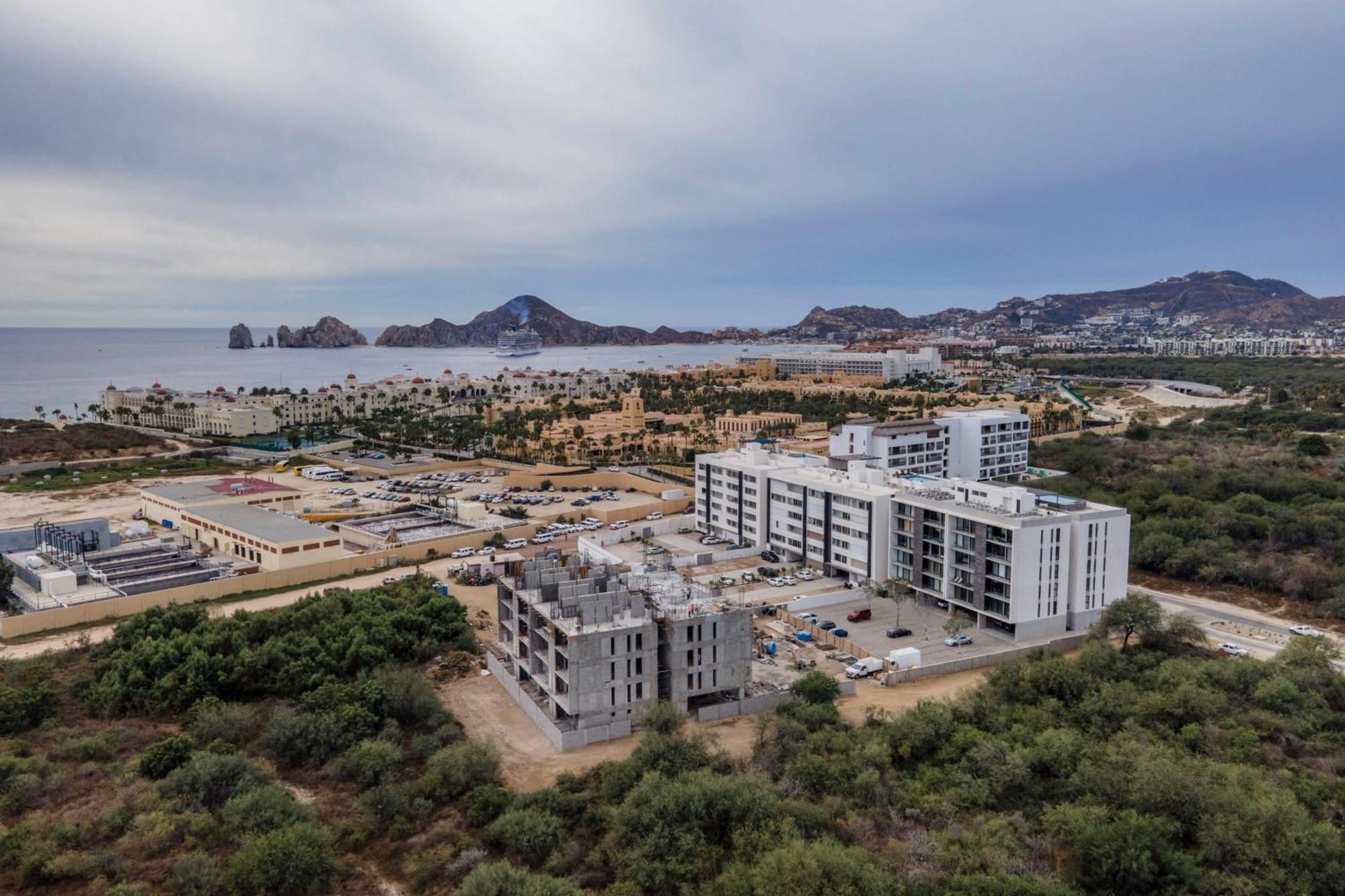 Exquisite Beachside 2 Bedroom Gym & Rooftop Pool Сasa de vacaciones