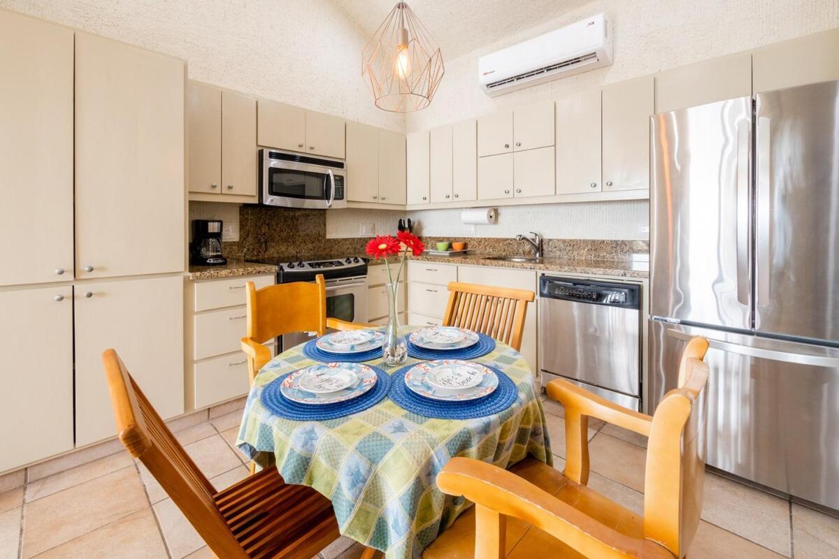 Casa Del Mar- Oceanview, Walk To Dining And Beach! Apartment Cabo San Lucas