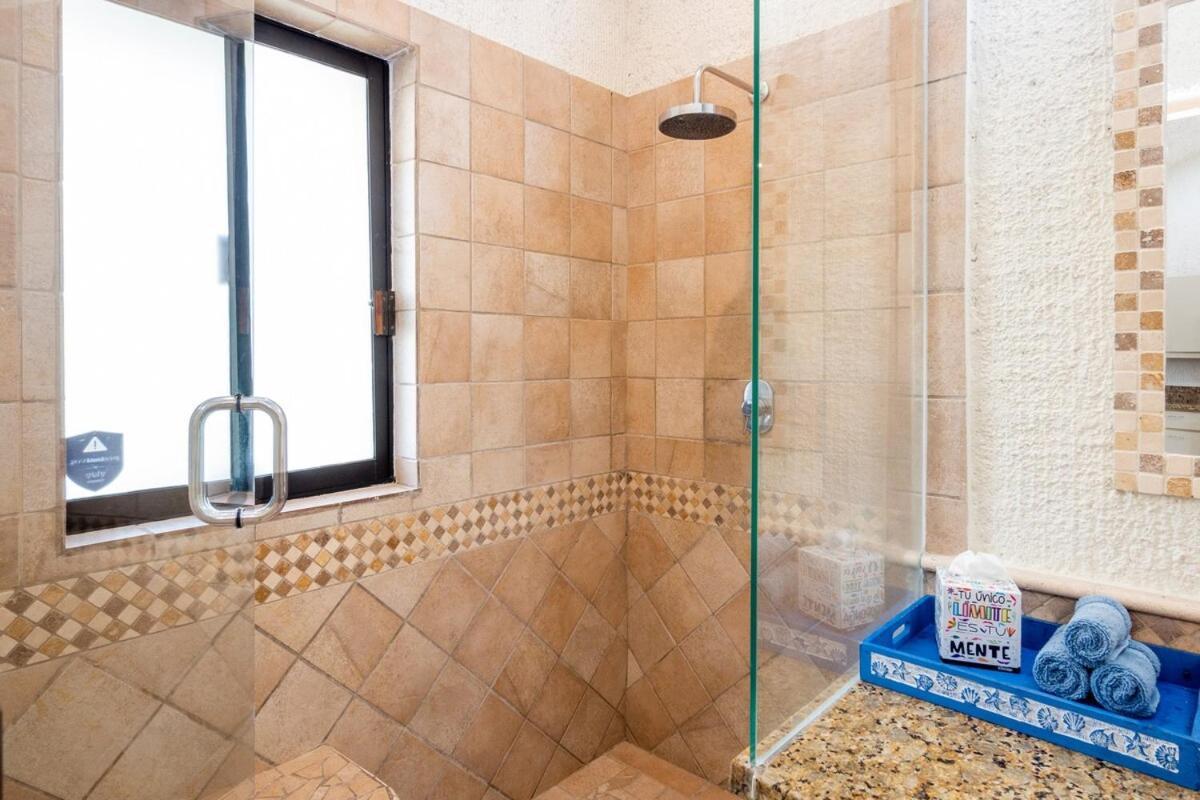 Apartment Casa Del Mar- Oceanview, Walk To Dining And Beach! *