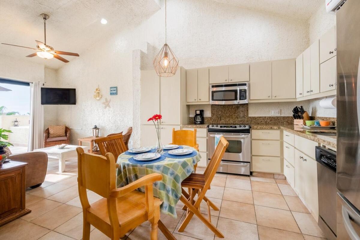 Apartment Casa Del Mar- Oceanview, Walk To Dining And Beach! Cabo San Lucas