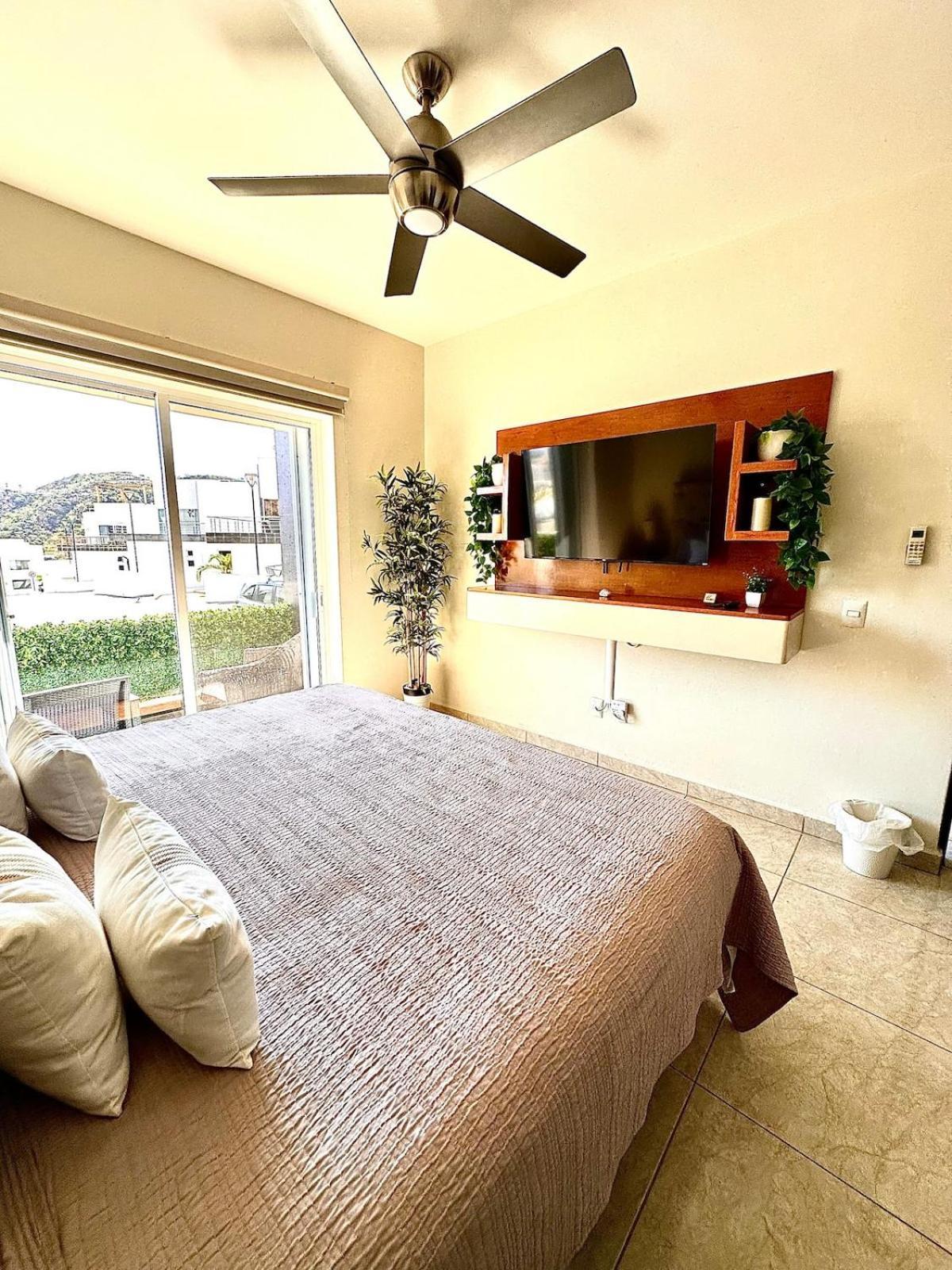 Cozy Get Away With An Incredible Marina Bay View! * Cabo San Lucas