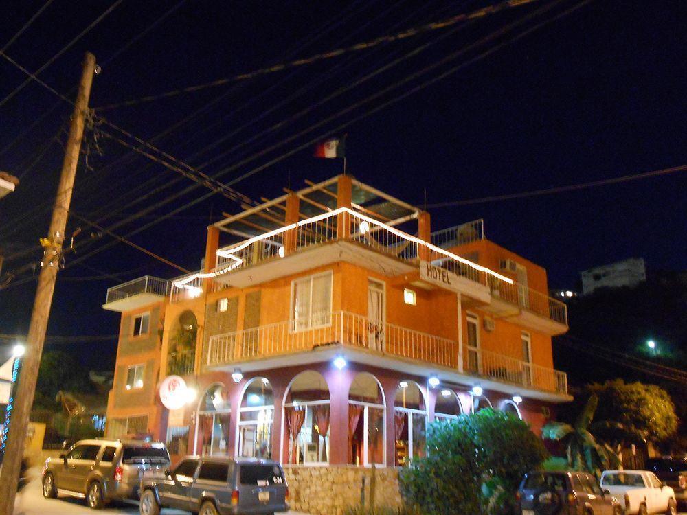 Bajas Cactus Hostel