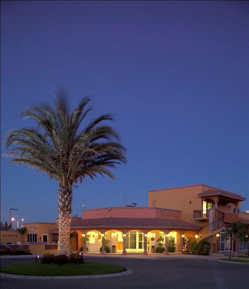 Hotel Quinta Del Sol By Solmar 4*