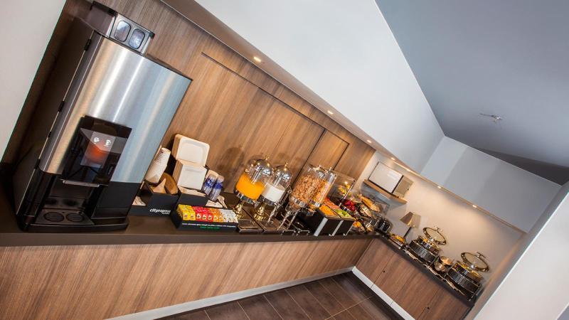 Hotel Express By Marriott 4*