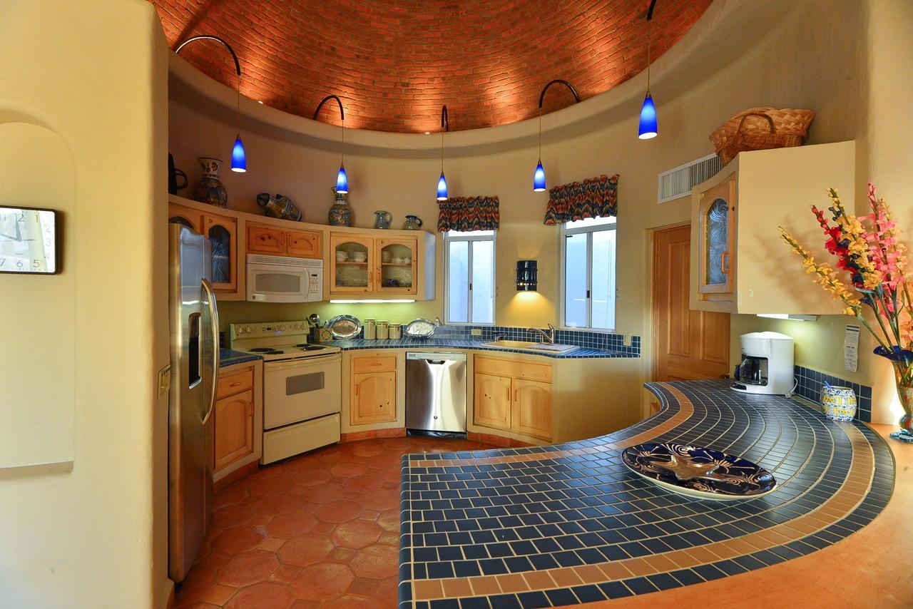 Family Vacation With Ocean Views At Lorena Villa