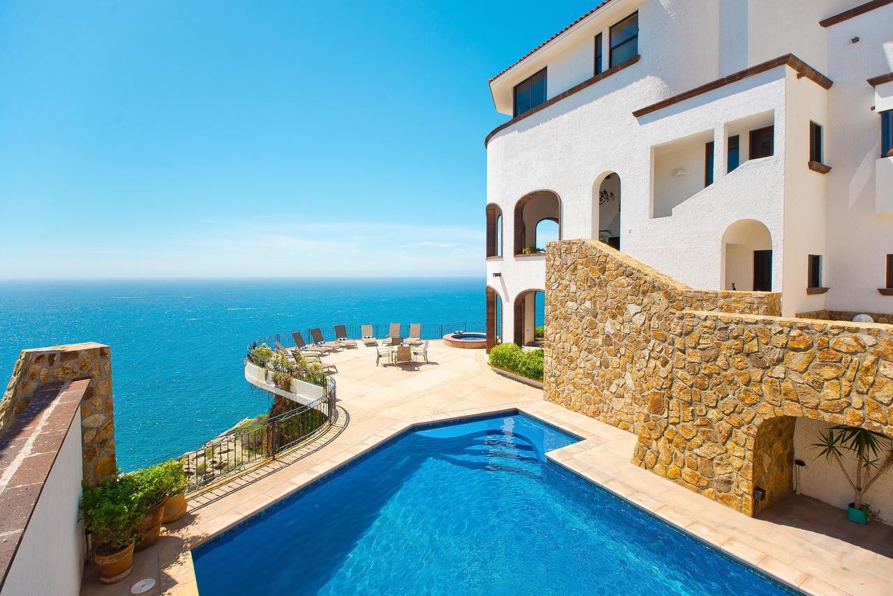 Amazing Near Downtown Grande Villa