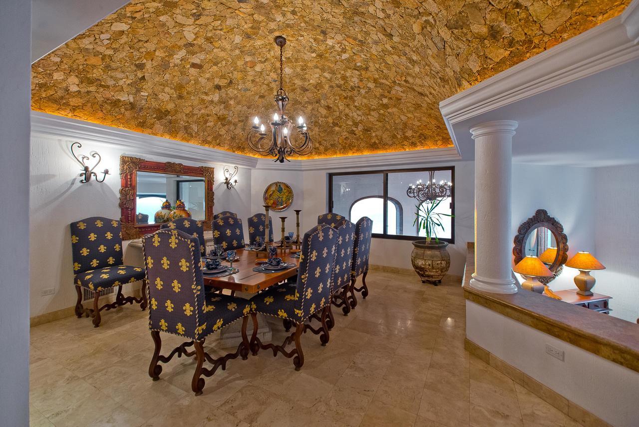 Amazing Near Downtown Grande Villa Cabo San Lucas