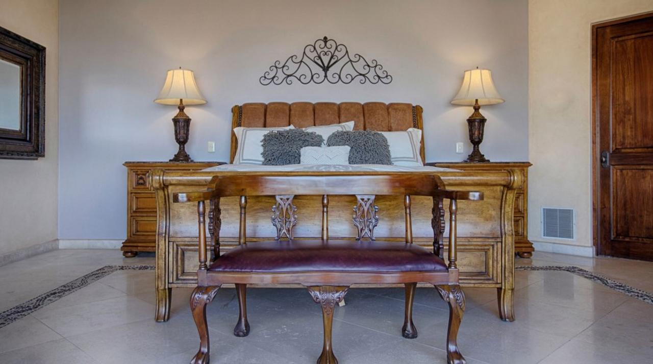Antigua Villa