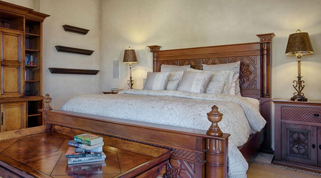 Antigua Villa *