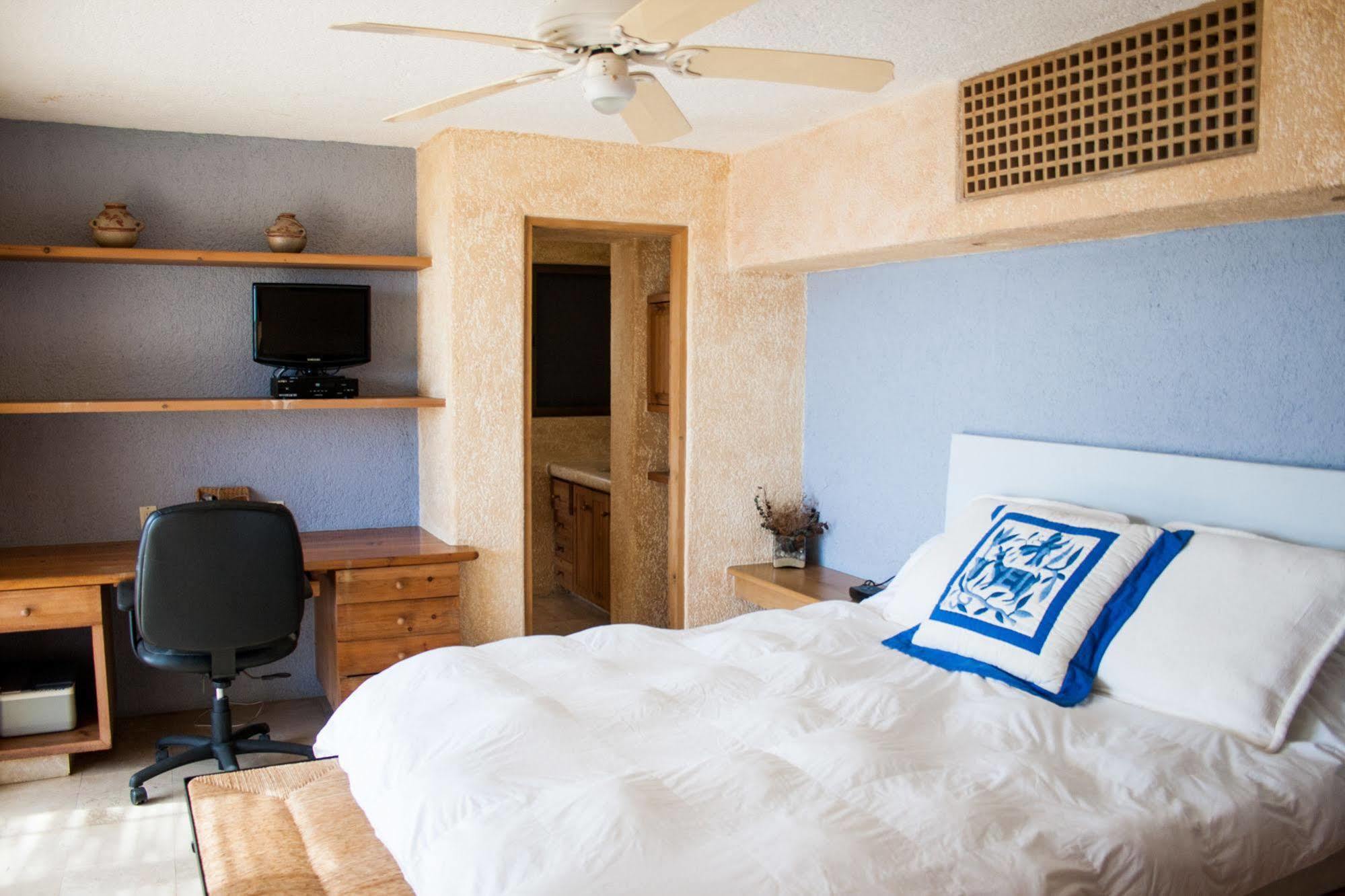 Casa De Los Gatos Cabo San Lucas