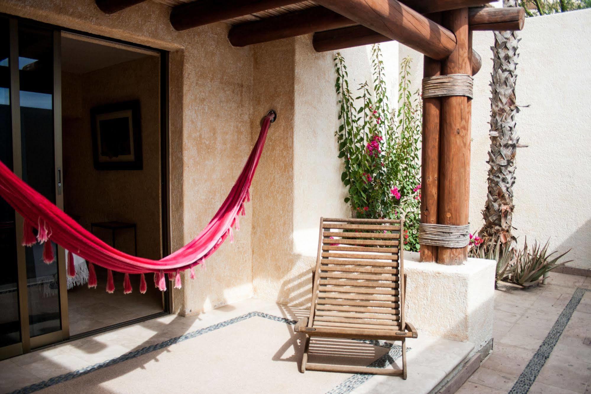 Casa De Los Gatos Hotel Cabo San Lucas