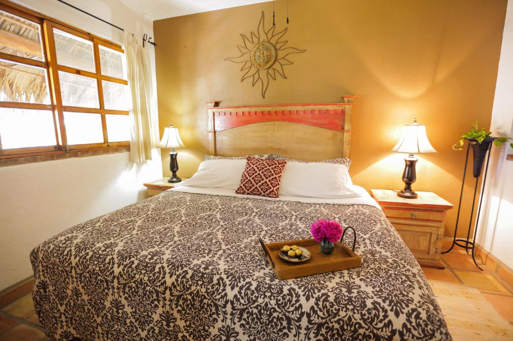 Hotel The 4*