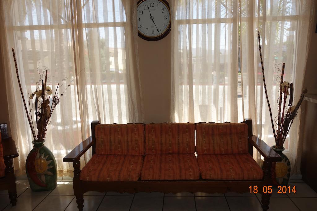 Hotel Oasis Los Cabos 2*