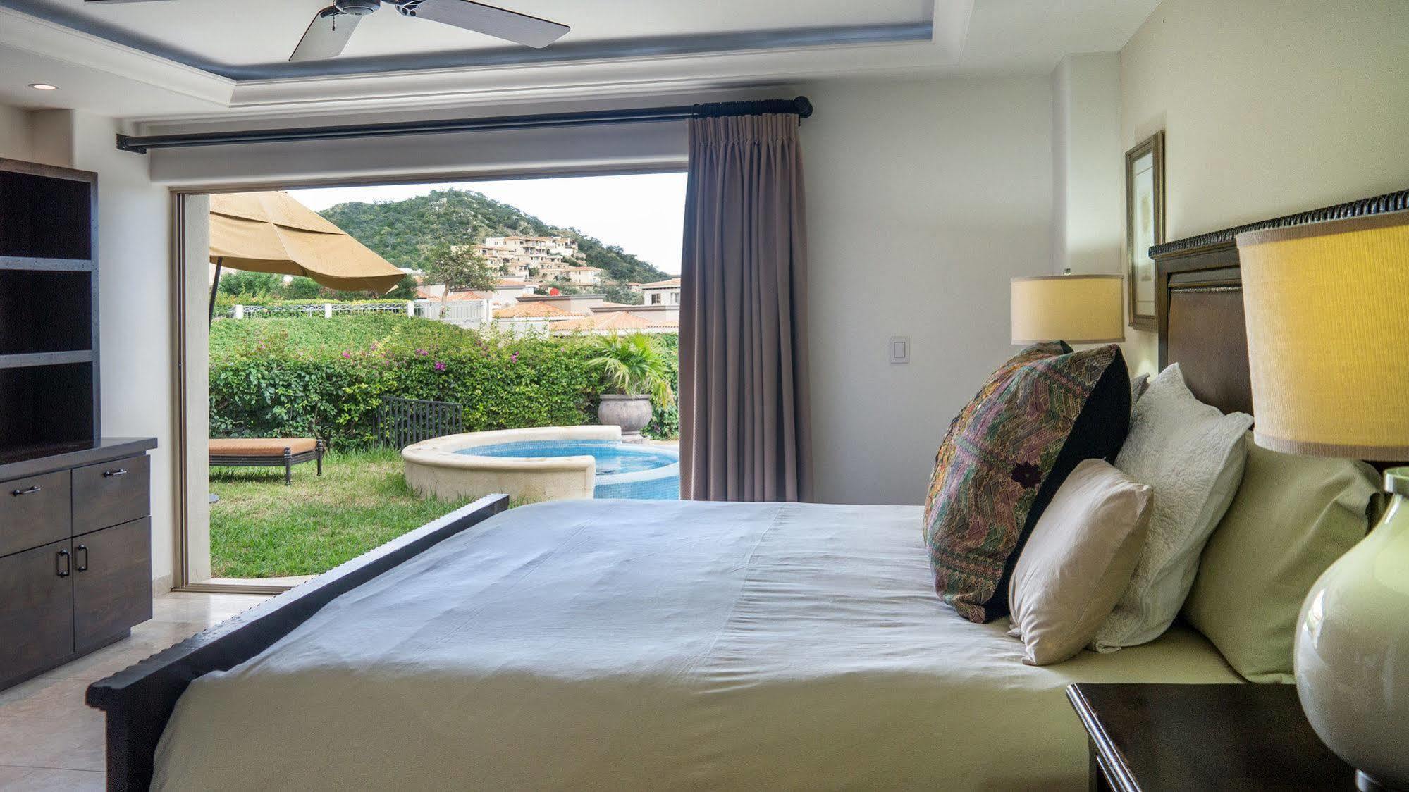 Villa Ventanas & Residences *