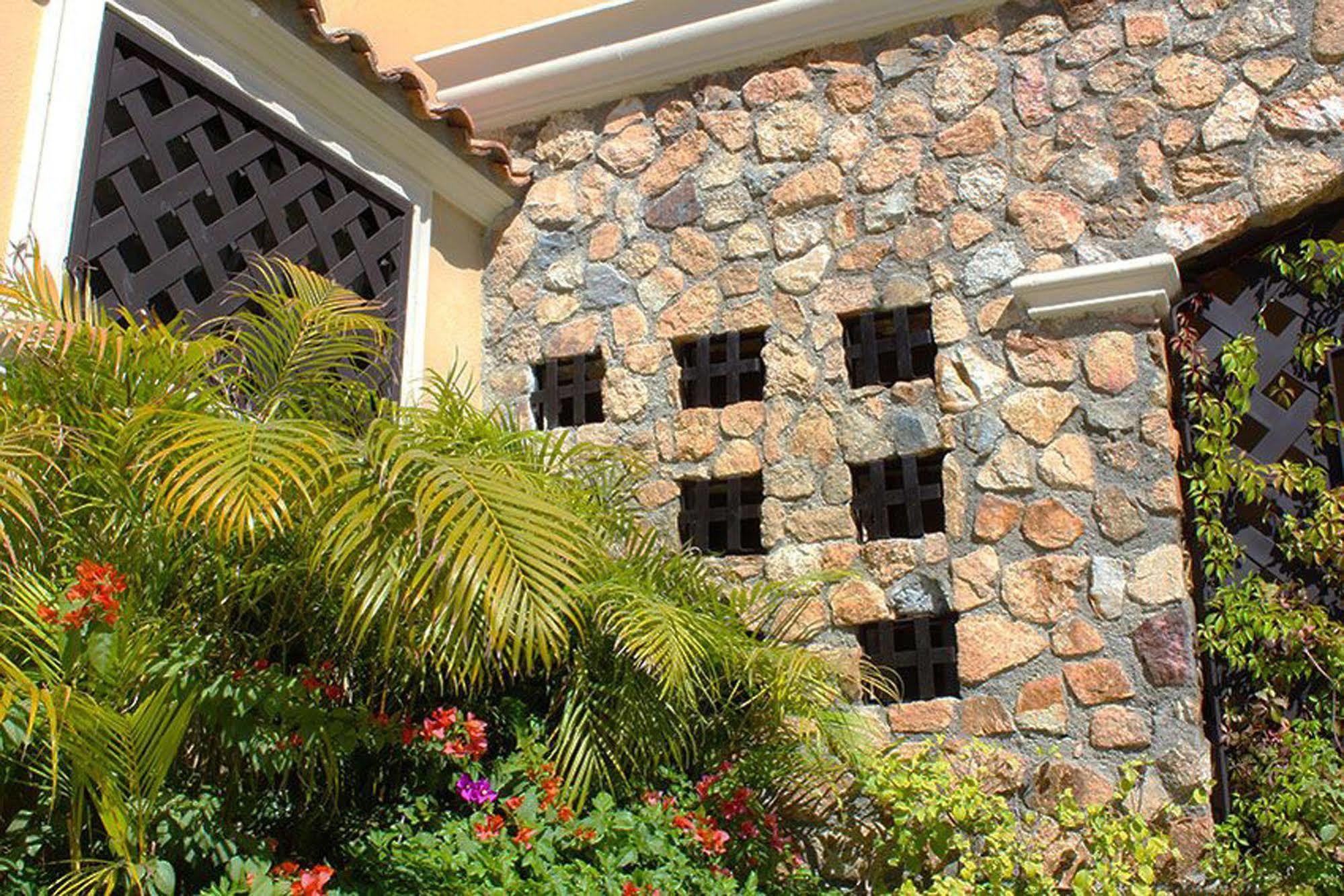 Cabo Vista Adults Only Aparthotel 3*