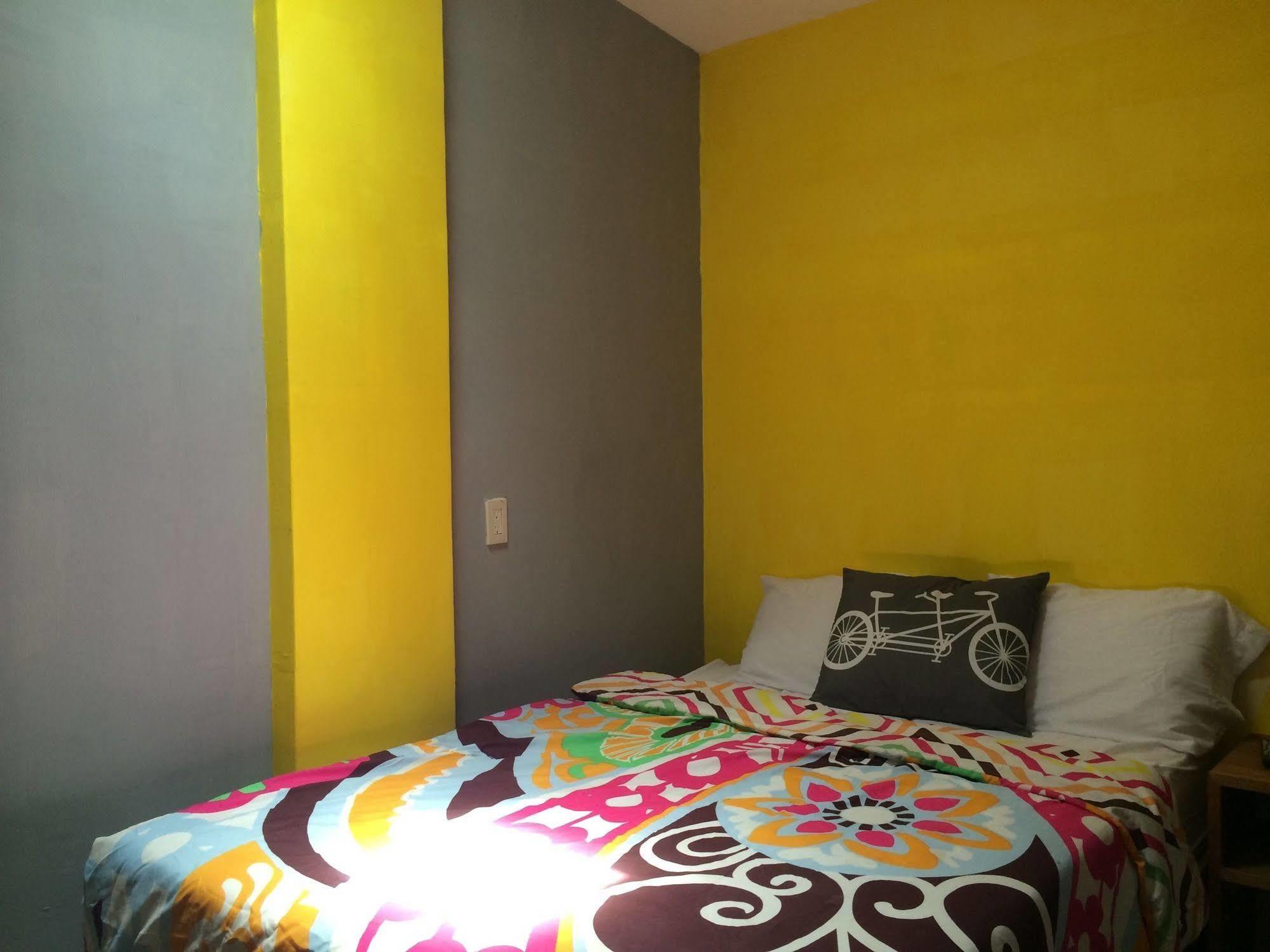 Hostel Bajas Cactus Cabo San Lucas